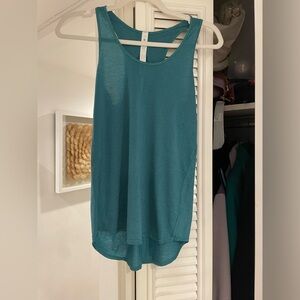 Lulu lemon top size 0, great condition
